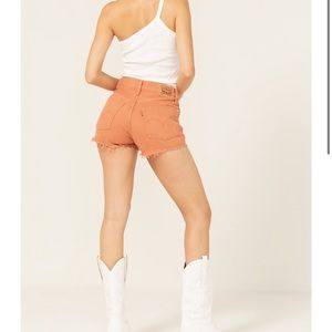 LEVI'S WOMEN'S 501 HIGH RISE DENIM SHORTS Sz 32